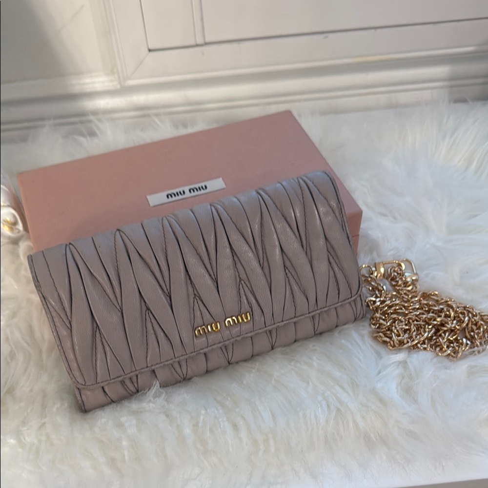 Miu Miu Gray Wallet With Gold Chain - image 3